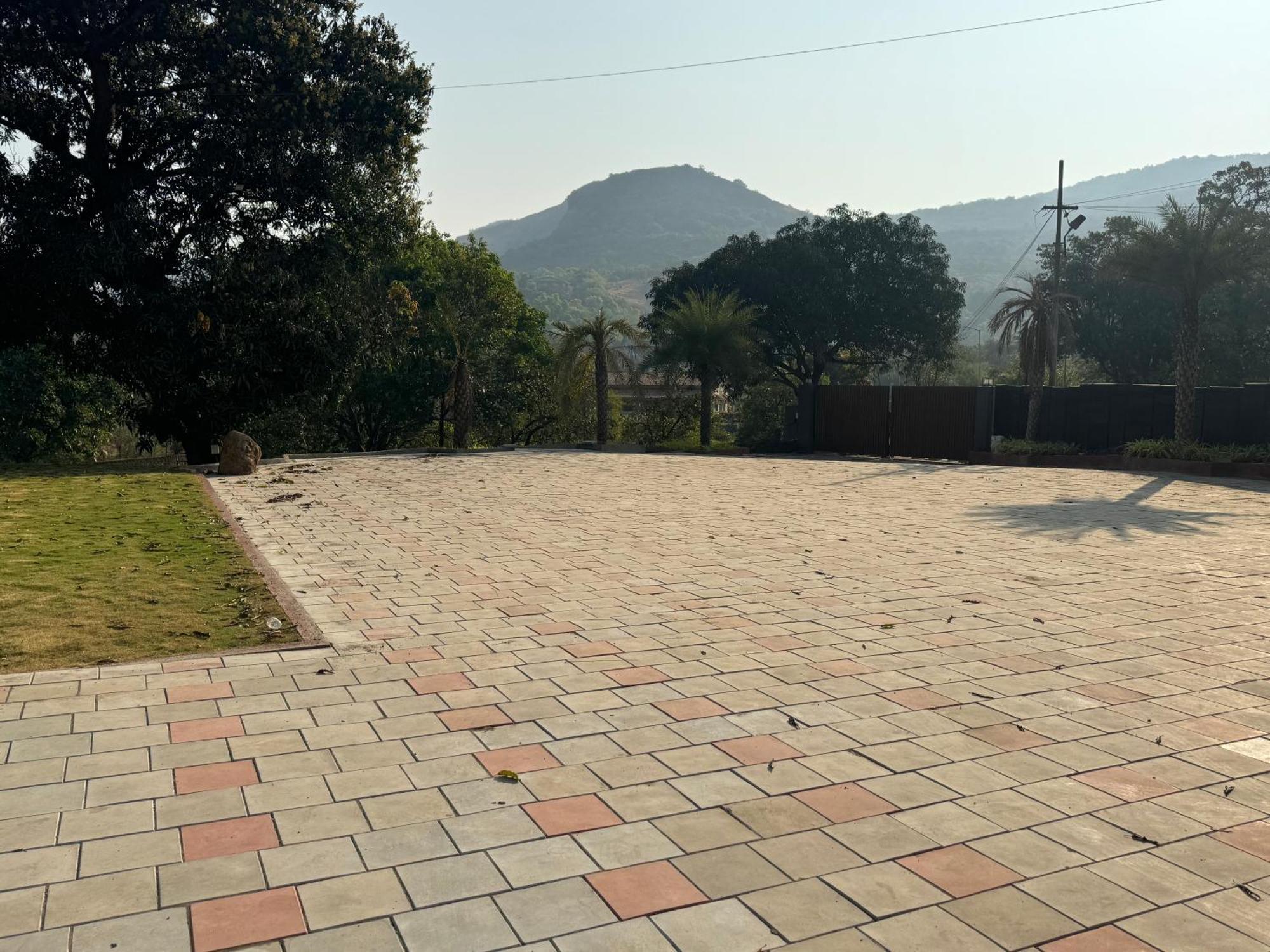 Ananta Villa Lonavala Exterior foto