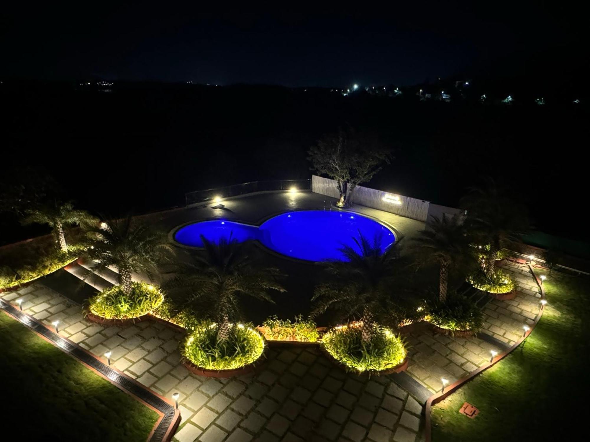 Ananta Villa Lonavala Exterior foto